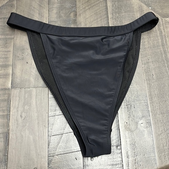 Misguide high waist bikini bottom - Picture 1 of 3